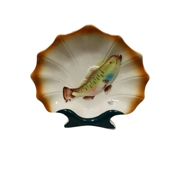 1940s miniature shell-shaped majolica fish plate stamped "Japan” style of Lefton - Picture 4 of 4